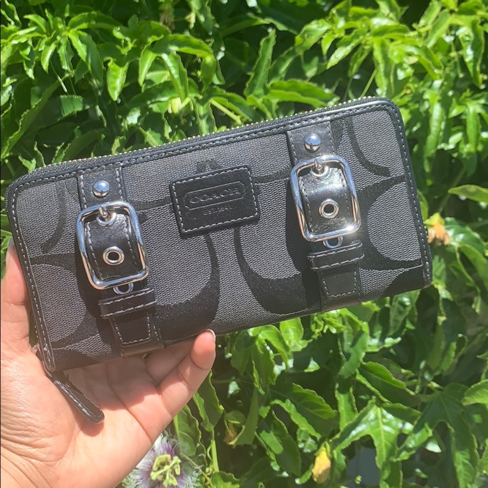 Coach BlackGrey/Black Buckle Wallet